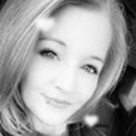 Meet your Posher, Randi - Picture 1 of 1